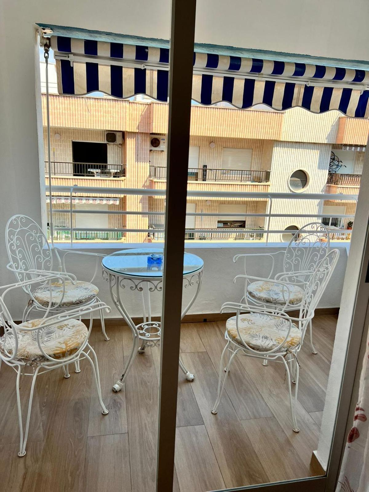 Acogedor Apartamento En La Playa Playa de Gandia Bagian luar foto